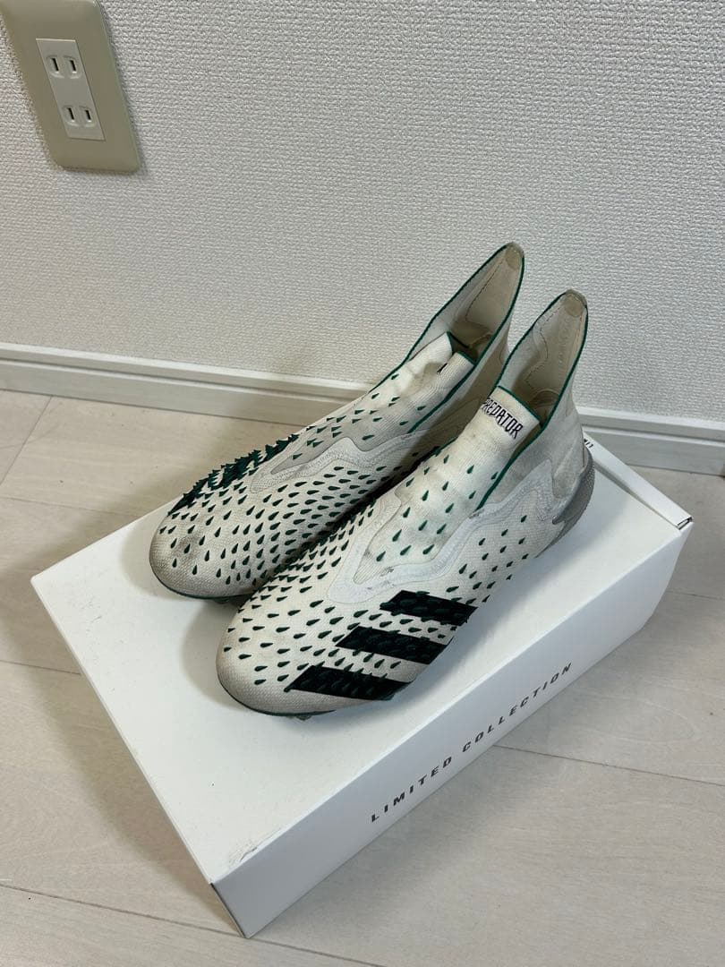 adidas Predator 限定コレクション スパイクシューズ