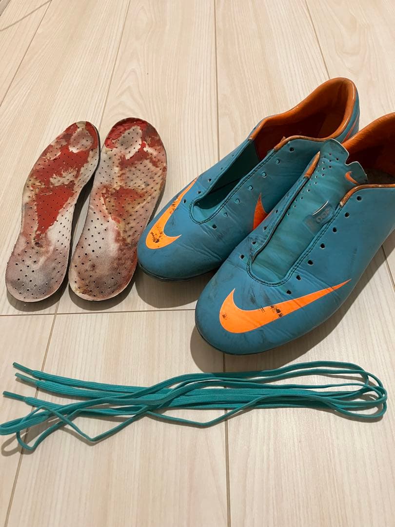 NIKE マーキュリアルヴェイパー8