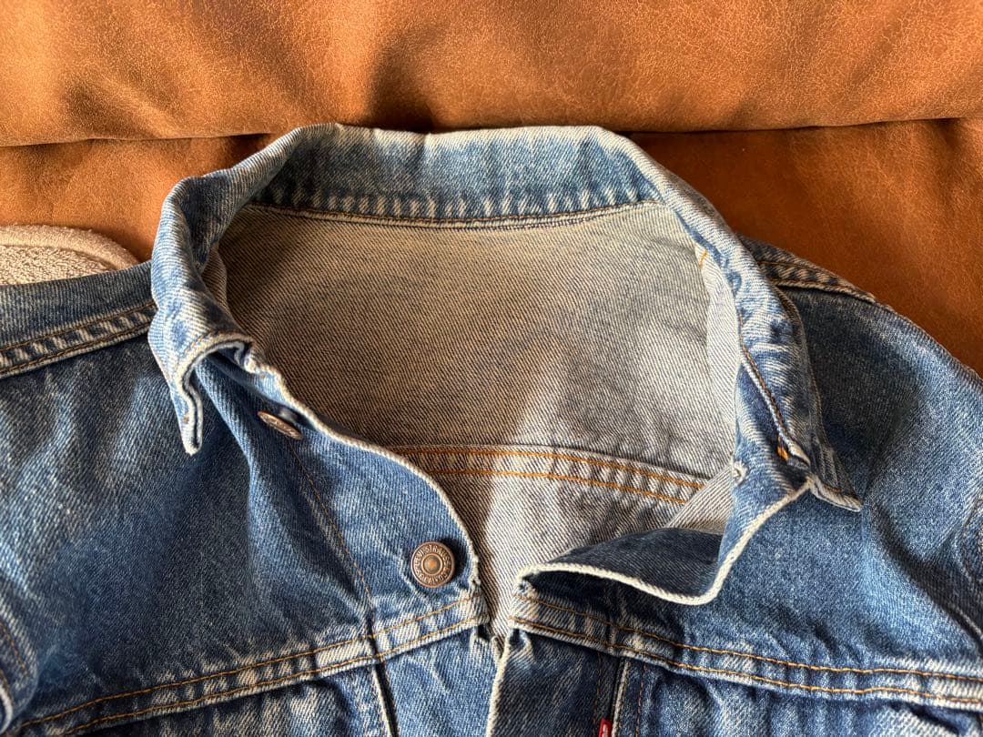 【値下げします】Levi's トラッカージャケット 71506-0216