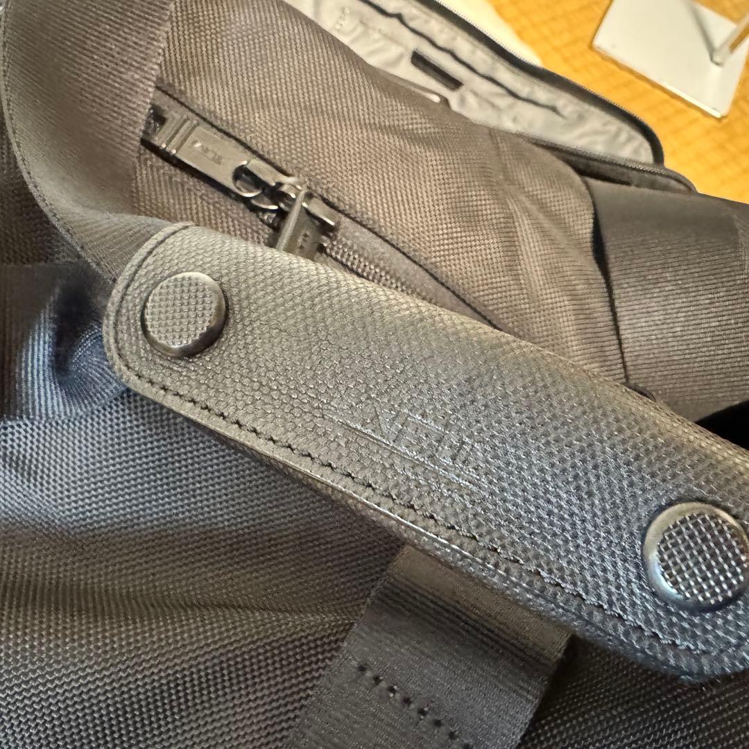 美品 TUMI トゥミ ALPHA2 トラベル・ボストンバッグ 22159D2