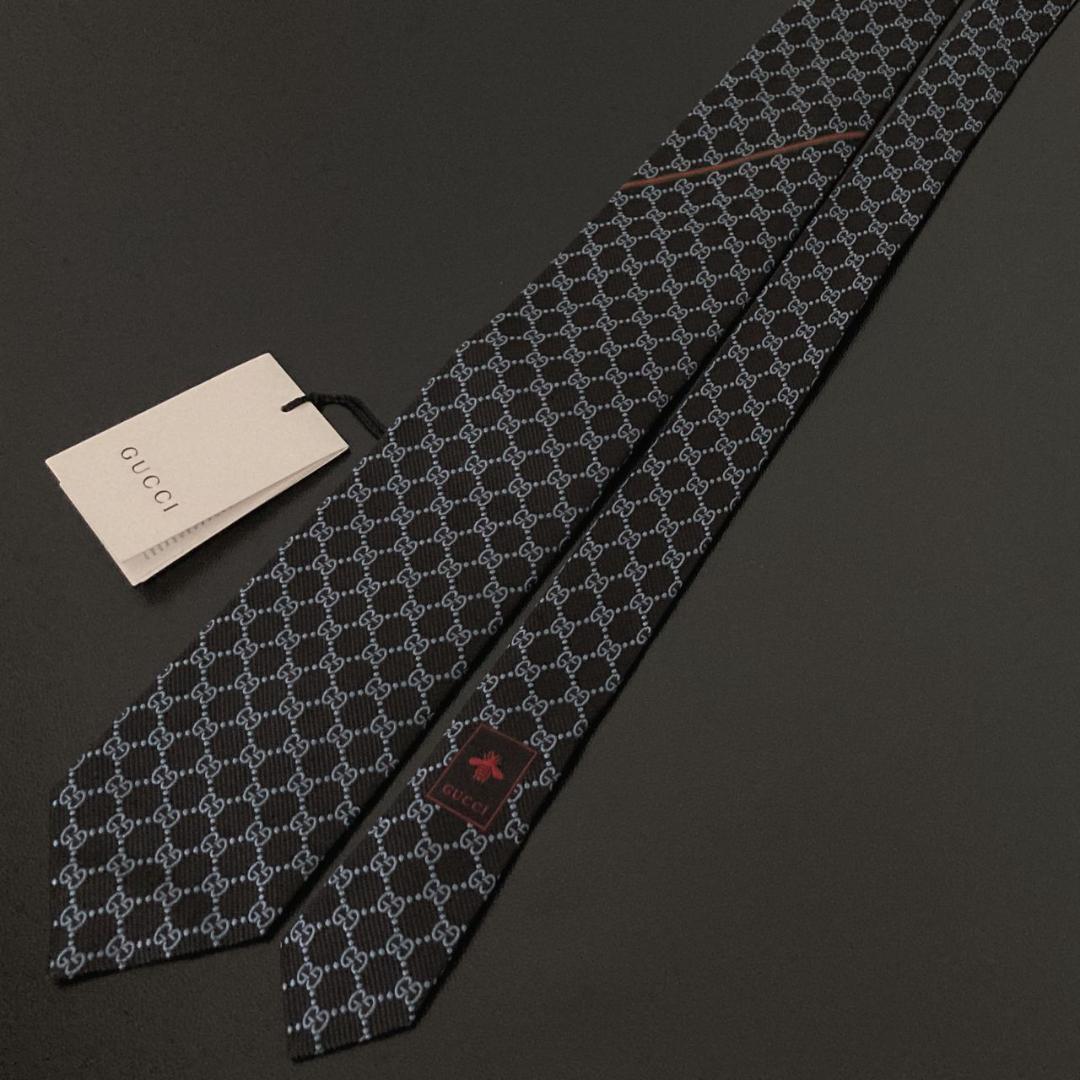 GUCCI　未使用　GG柄 ネクタイ　タグ付き