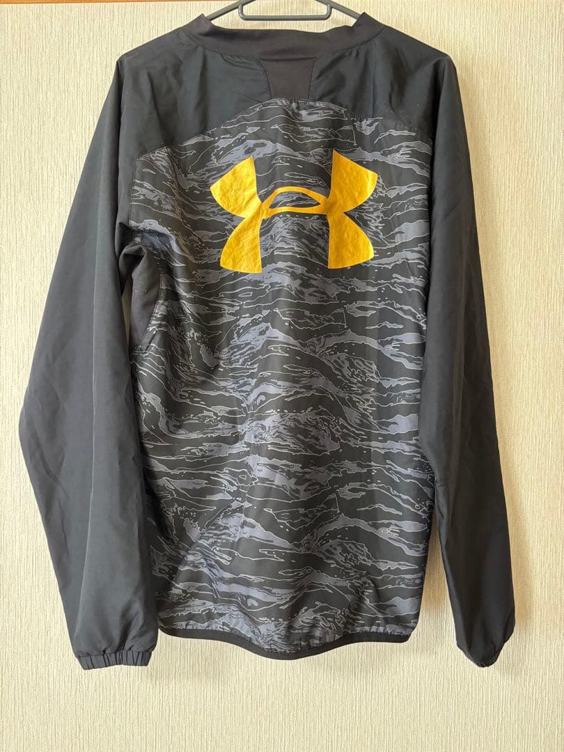 Under Armour 野球 長袖ウェア