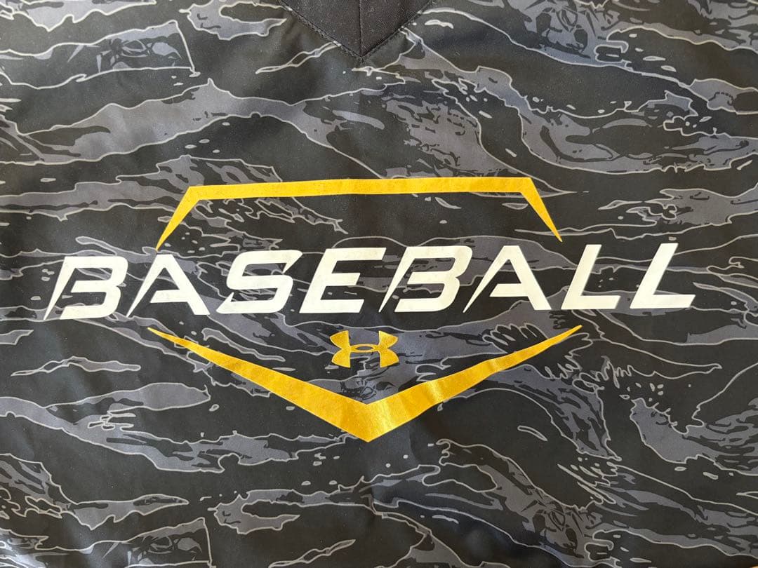 Under Armour 野球 長袖ウェア