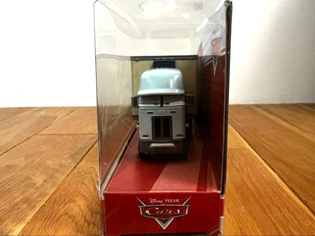 価格調整可能　カーズ、マテル製商品 Chet Boxkarr Hauler 1台