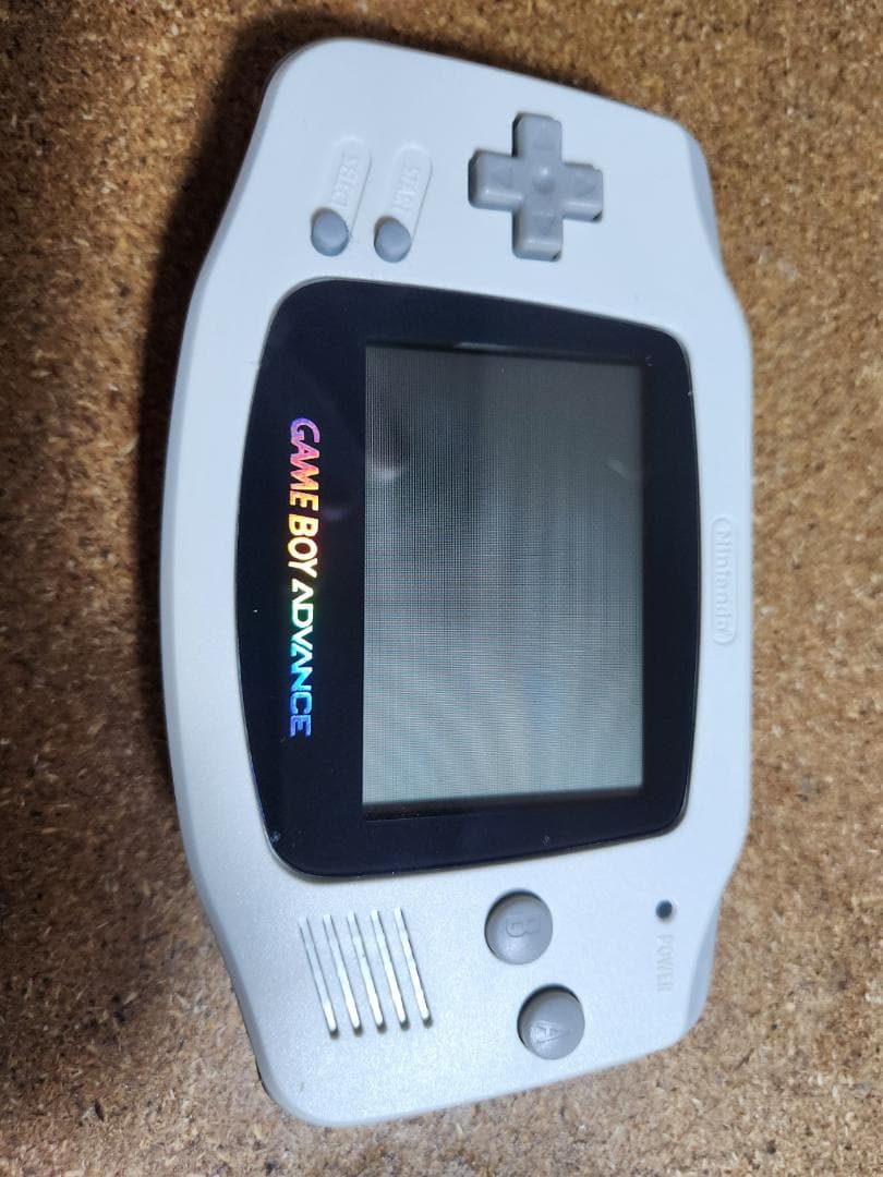 ゲームボーイアドバンス　白 パーツ交換済み