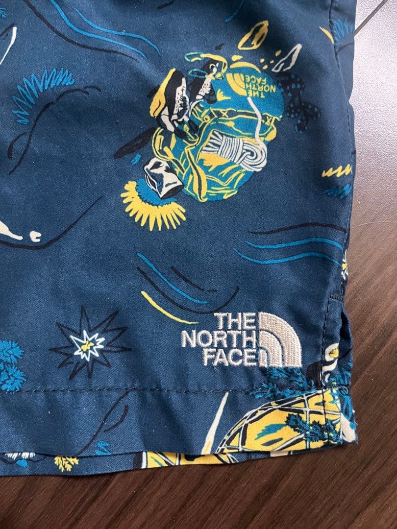 ◾️めぐ◾️ THE NORTH FACE ラッシュガードと水着セット140