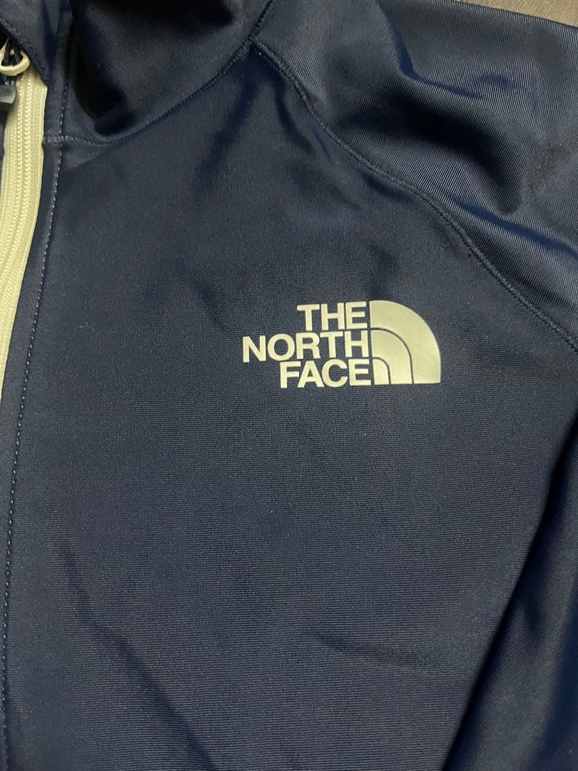 ◾️めぐ◾️ THE NORTH FACE ラッシュガードと水着セット140