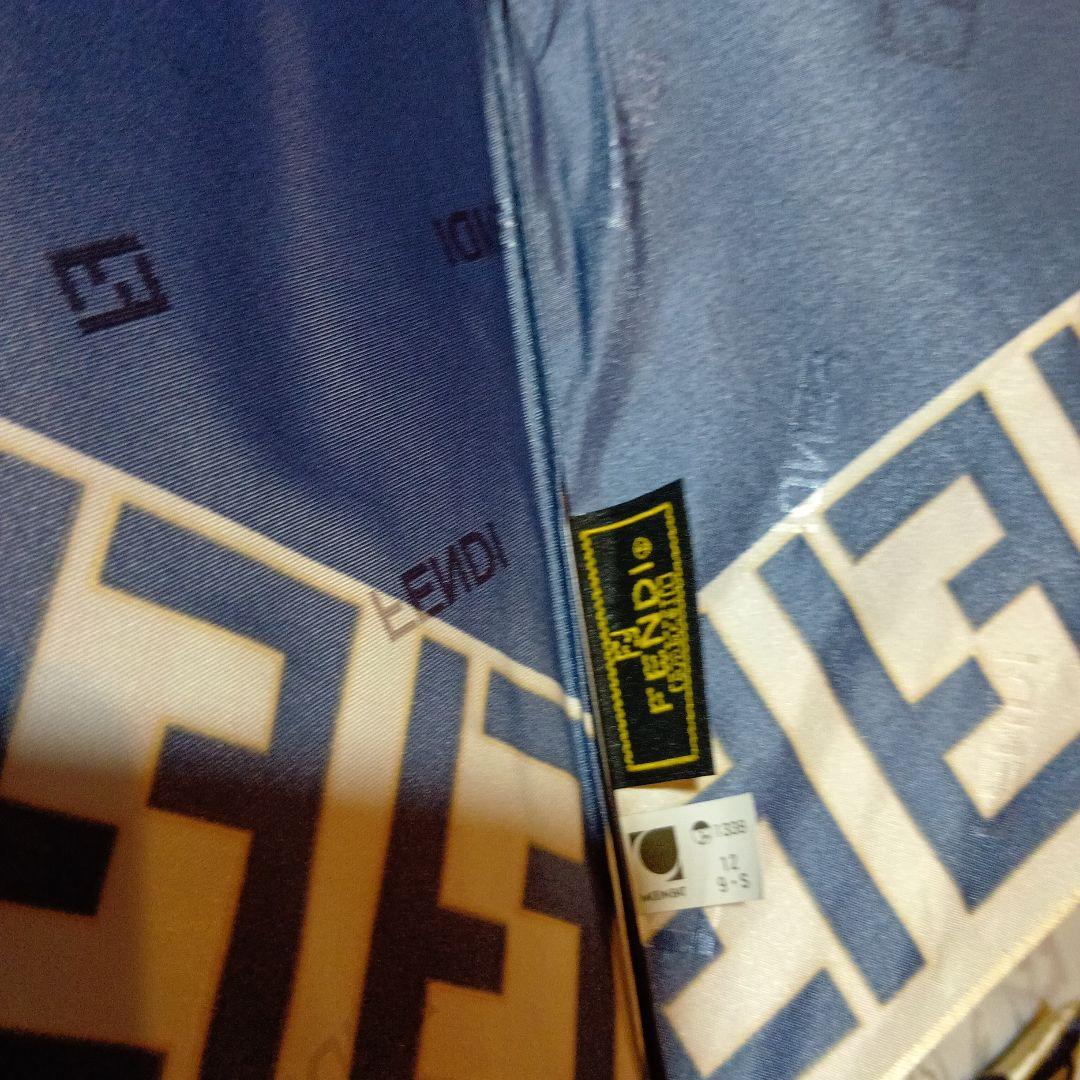 FENDI 折りたたみ傘 ネイビー ロゴ入り　お値下げ