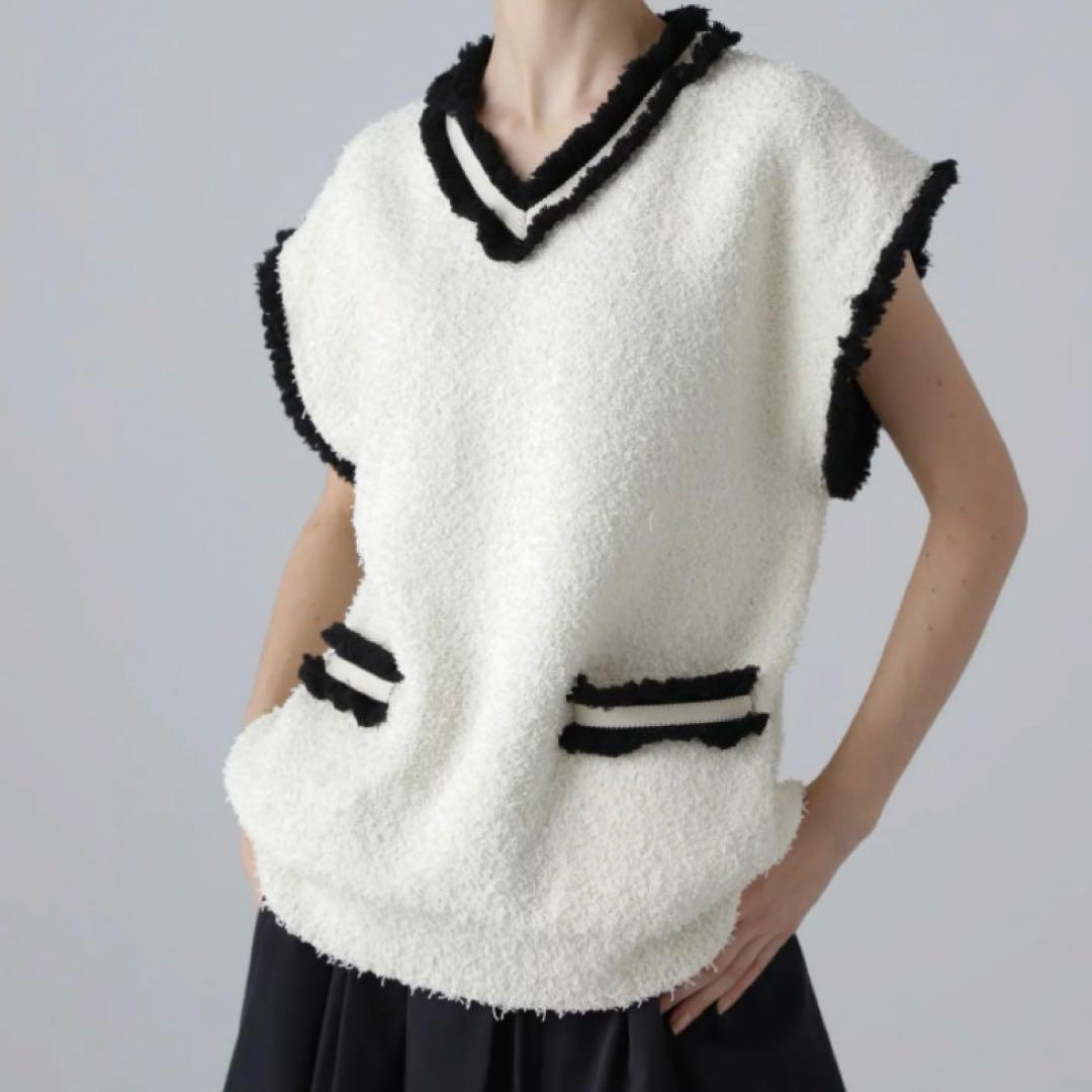 【定価3.6万】ADORE ツィーディーニットベスト　ツイード　白　Vネック