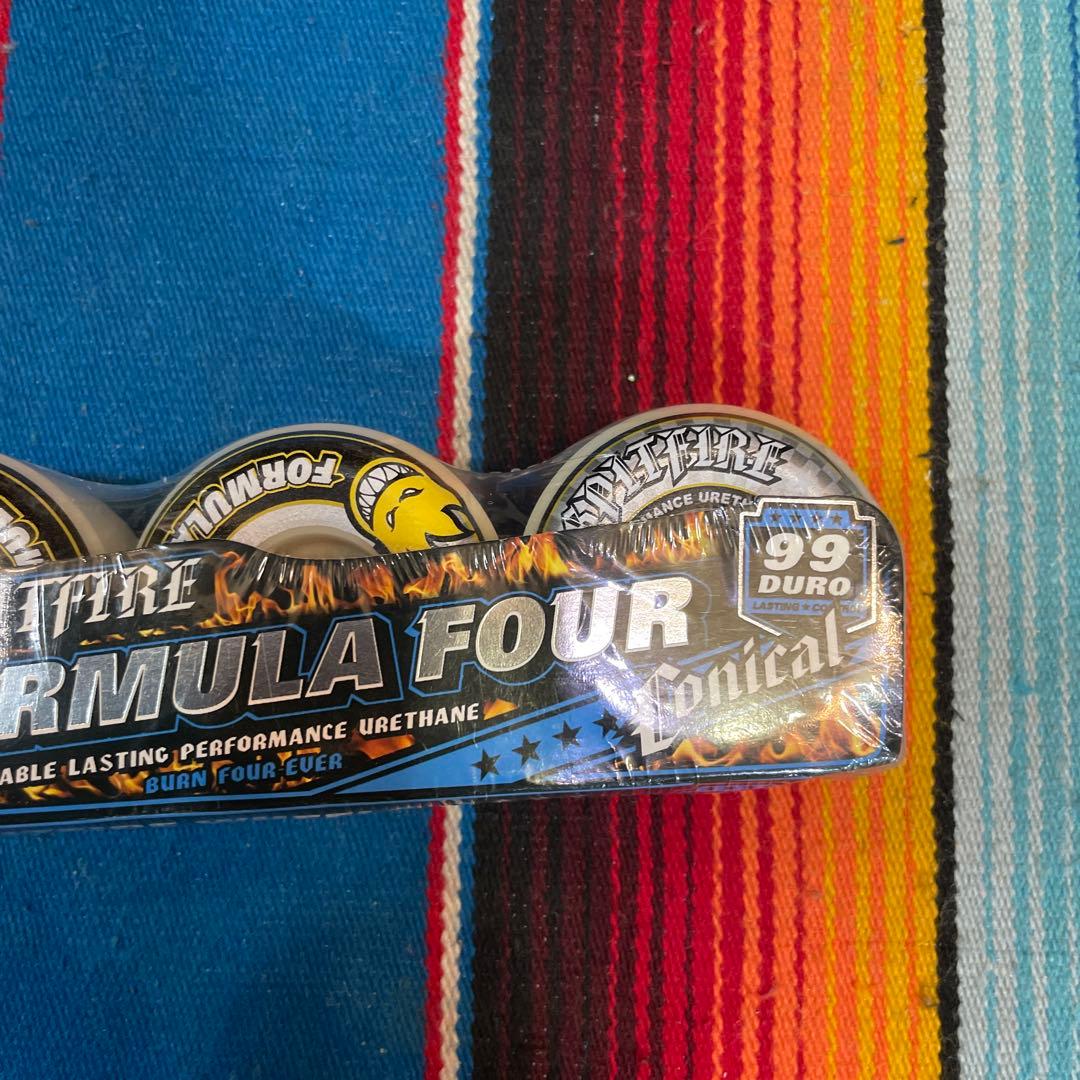 スピットファイアSpitfire Formula Four 99Duro54mm
