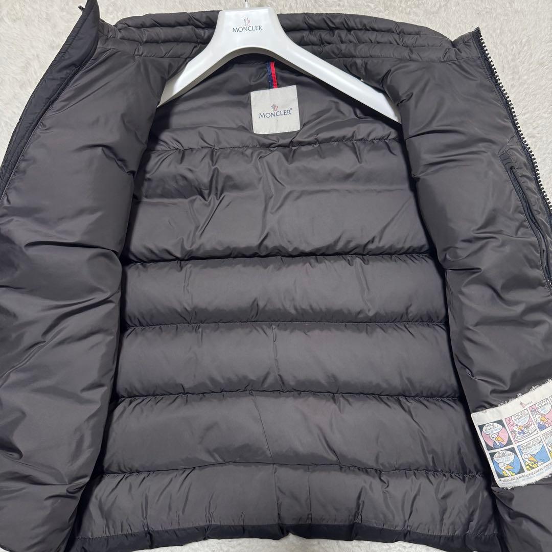 美品！奇跡の5サイズ★ モンクレール　 DUPRES ダウンベスト　黒　切替