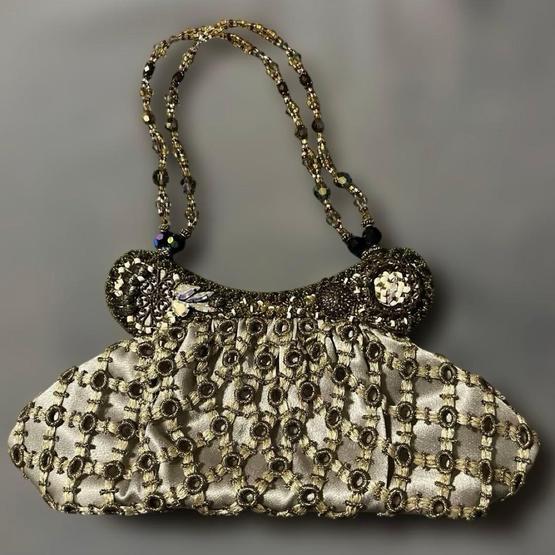 激レア美品✨バグテリア　パーティーバッグ　クラッチ　ビーズ　ビジュー