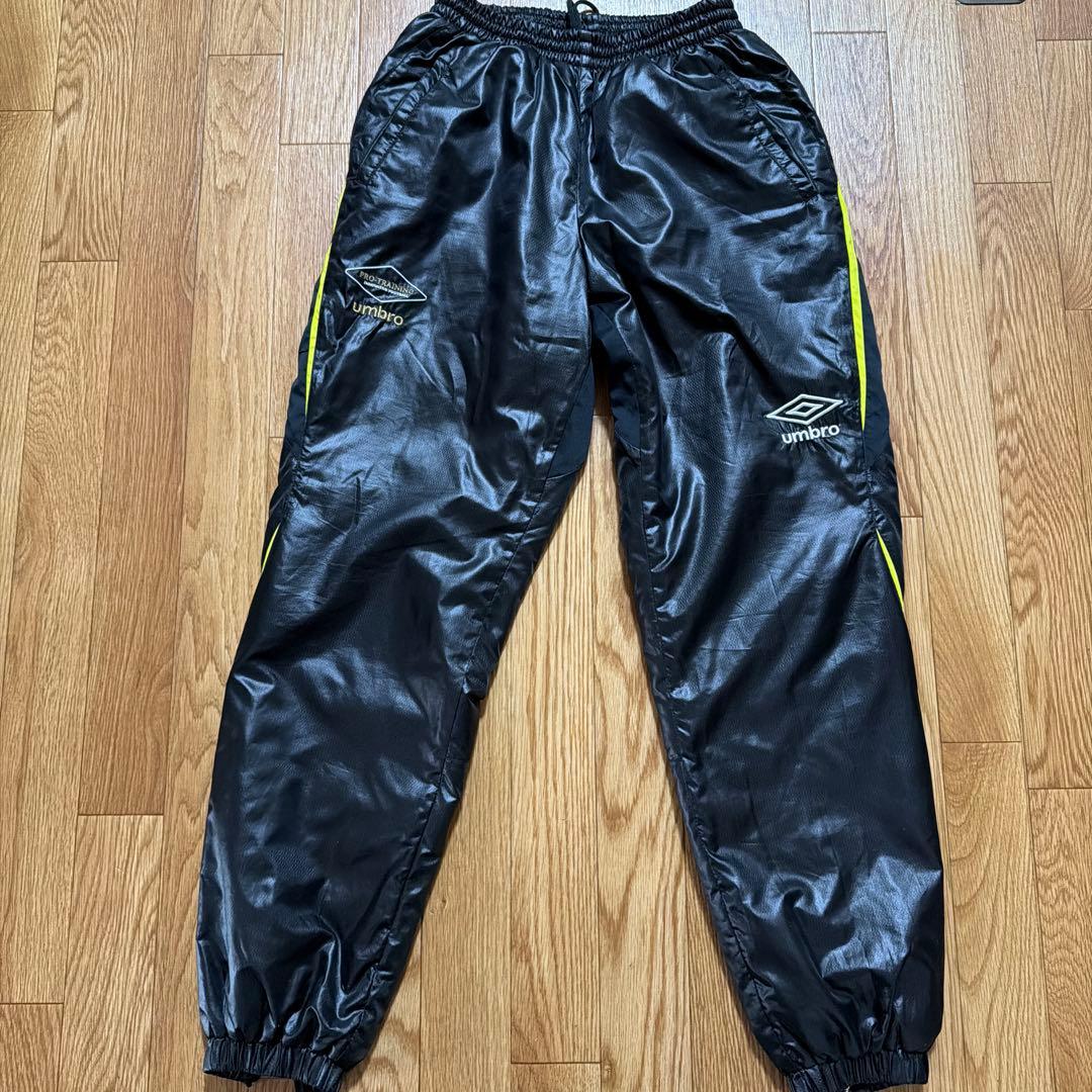 アンブロ　umbro ピステ　上下　セットアップ　ビッグロゴ　黒　M M