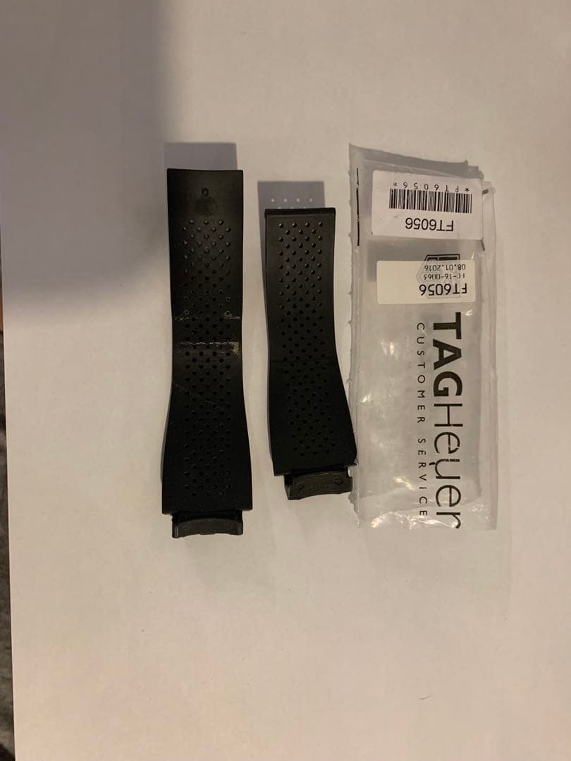 TAG Heuer FT6056 コネクテッドラバーベルト ブラック