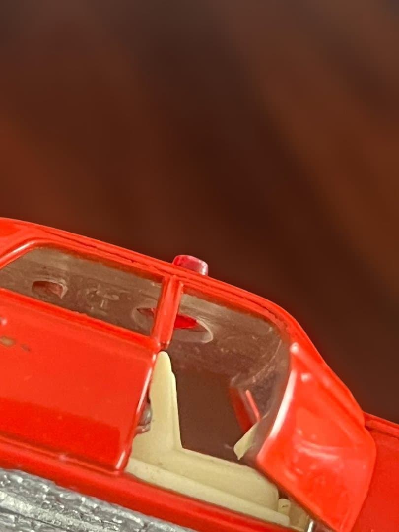 N*︎様 ◆トミカ No.27 トヨタ クラウン ファイアチーフカー 黒箱