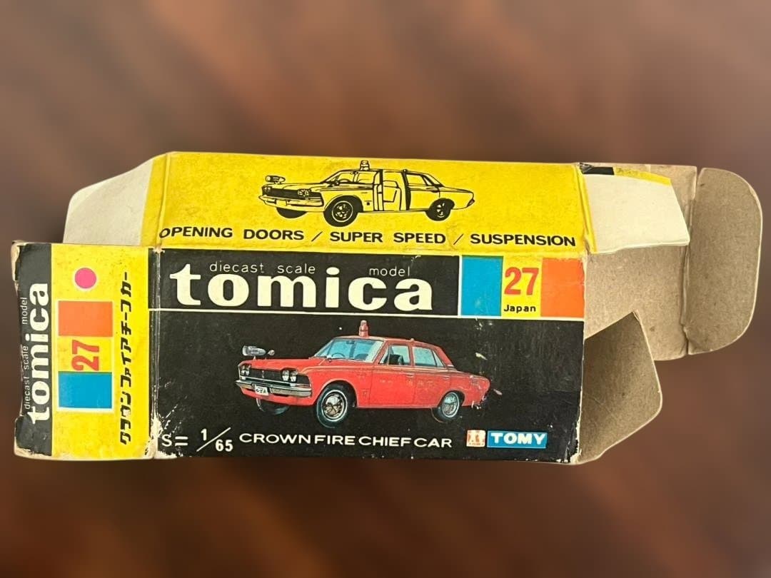 N*︎様 ◆トミカ No.27 トヨタ クラウン ファイアチーフカー 黒箱