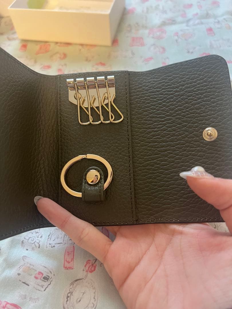 新品未使用 FURLA レザーキーケース カーキ 保存袋付き