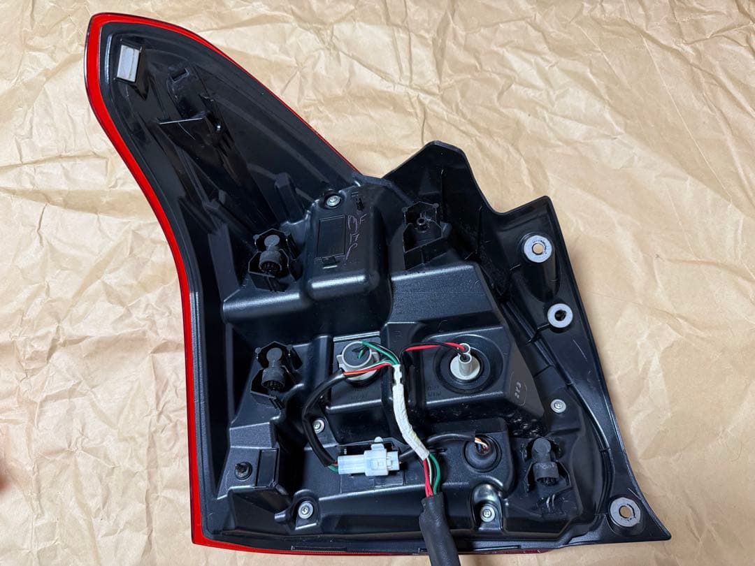 ZC33S スイフトスポーツ　テールランプ　純正