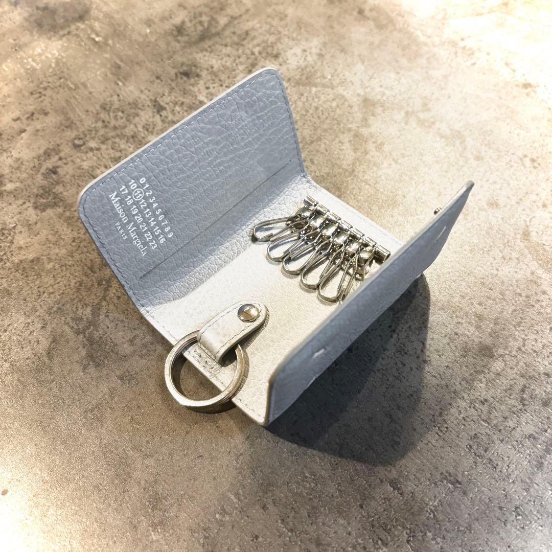 メゾンマルジェラ Maison Margiela キーケース ライトブルー 箱有
