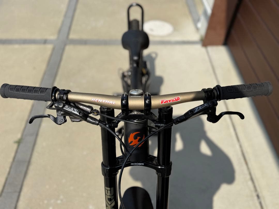 美品PIVOT PHOENIX DH Sサイズ キッズ仕様　緊急値下げ！