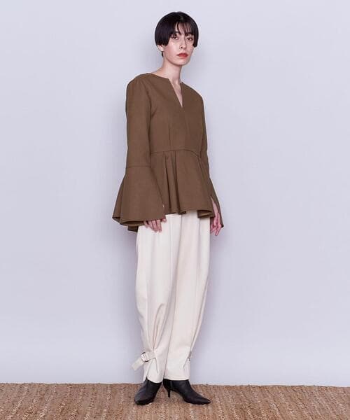 *タグ付き* AEWEN MATOPH バックリボンフレアキーネックブラウス