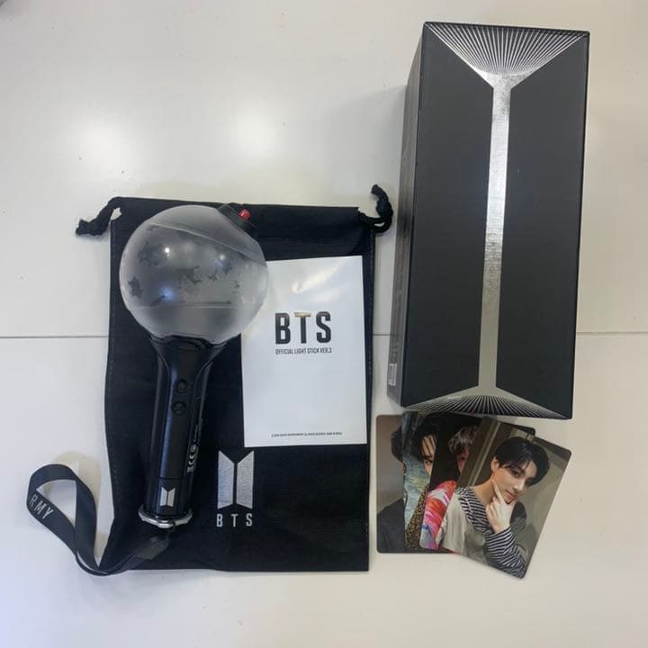 BTS アミボムVer.3 トレカや缶バッジなど付！！