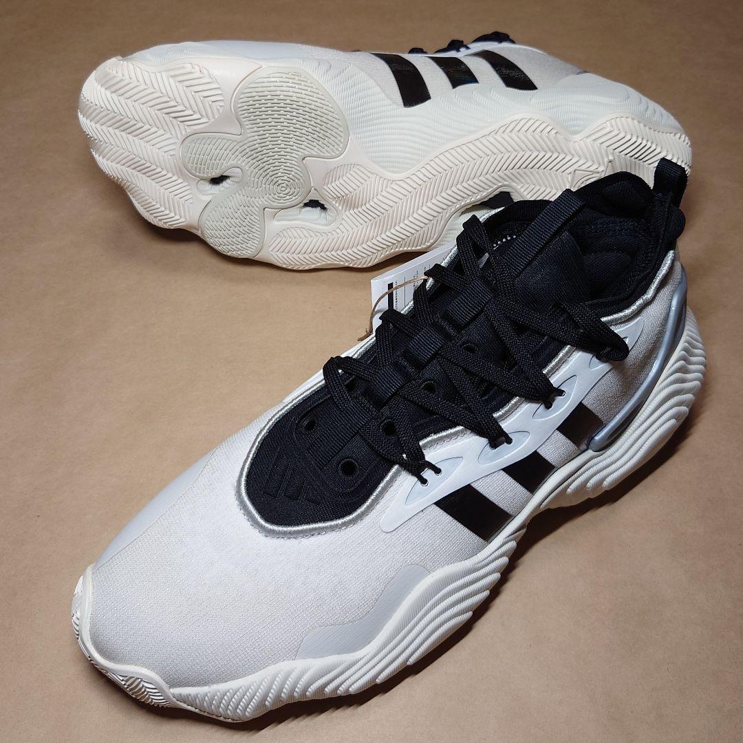 バスケットボール 28cm アディダス Trae Young 3