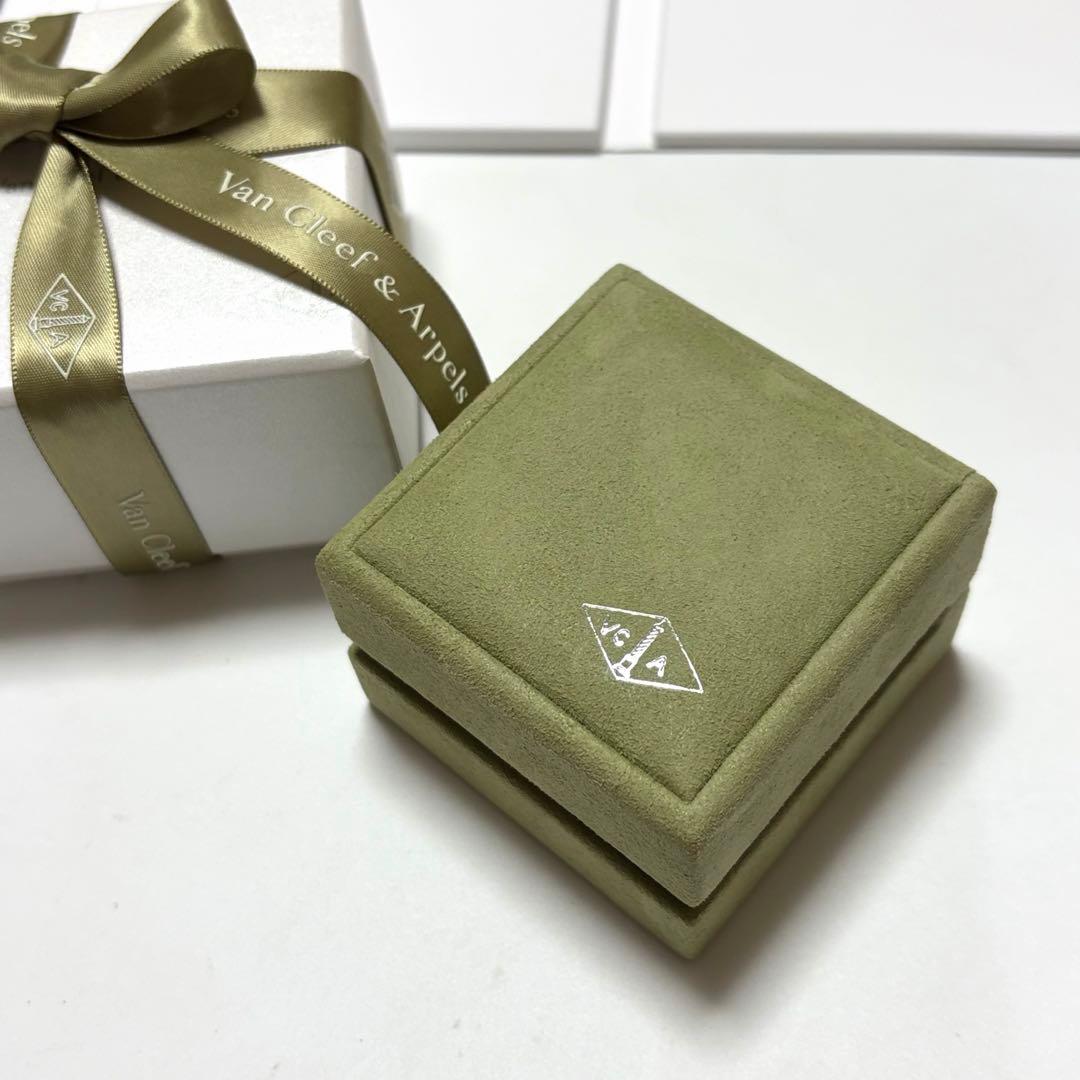 美品　ヴァンクリーフ&アーペル　ピアスケース　空箱　アクセサリー入れ