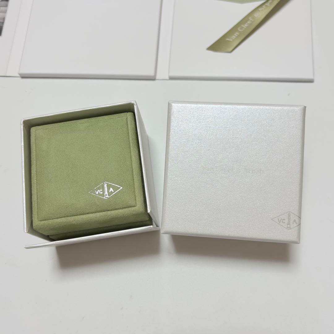 美品　ヴァンクリーフ&アーペル　ピアスケース　空箱　アクセサリー入れ