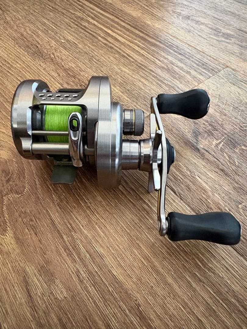 17 SHIMANO CALCUTTA CONQUEST BFS HG 左