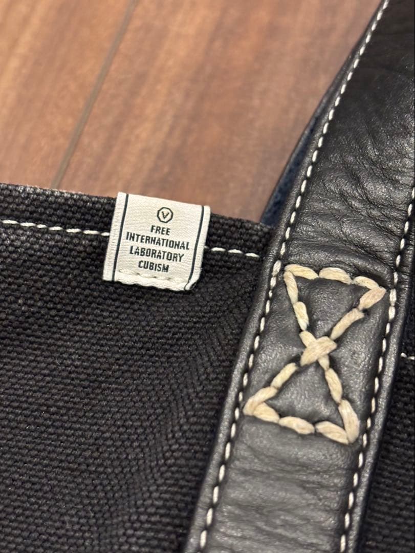 visvim トートバック ブラック　黒