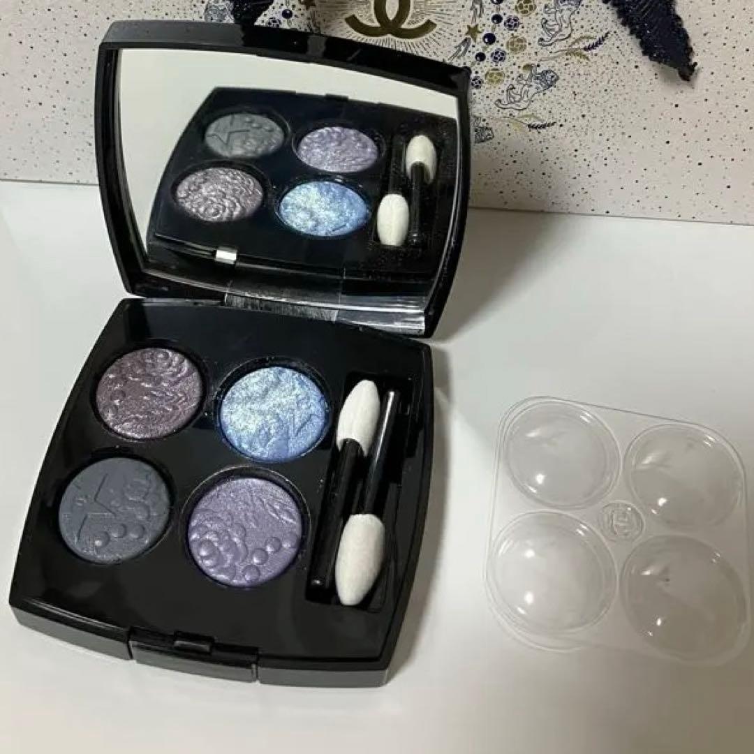 シャネルのチャーム付 特別限定品　CHANEL レ キャトルオンブル 397