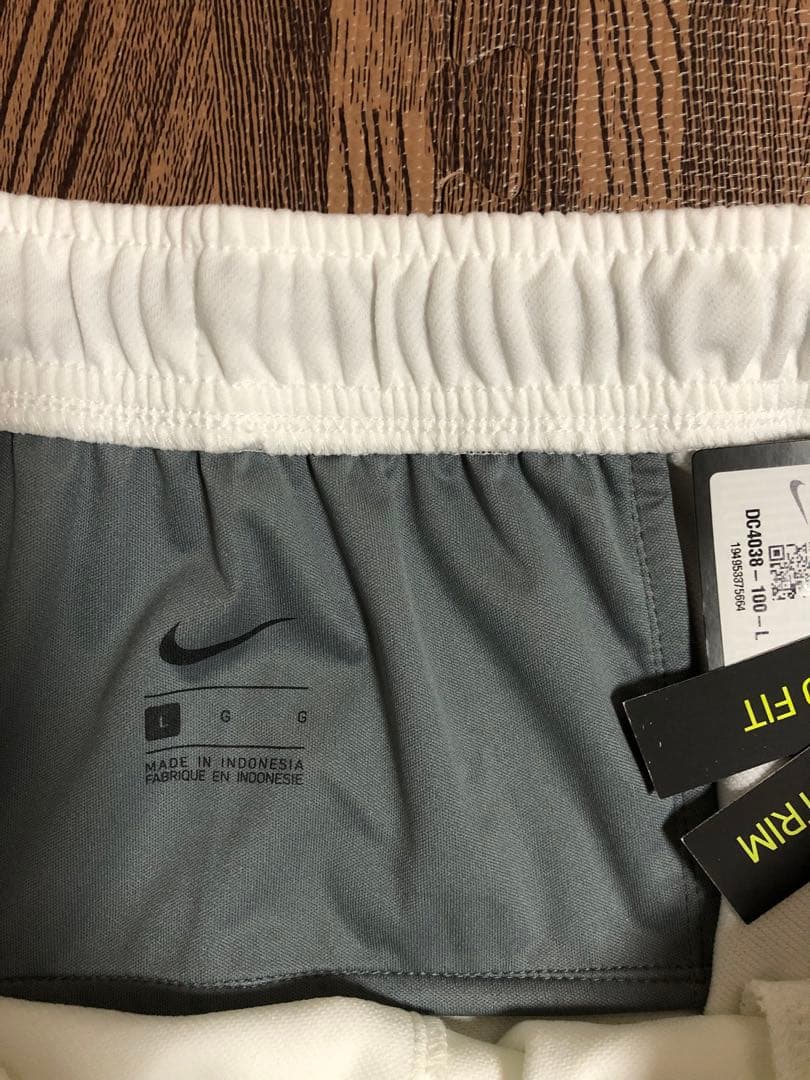 「新品」NIKE エッセンシャル ランニング・トレーニング・スポーツパンツ