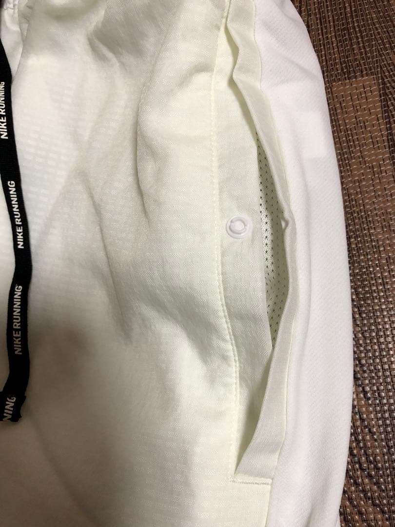 「新品」NIKE エッセンシャル ランニング・トレーニング・スポーツパンツ