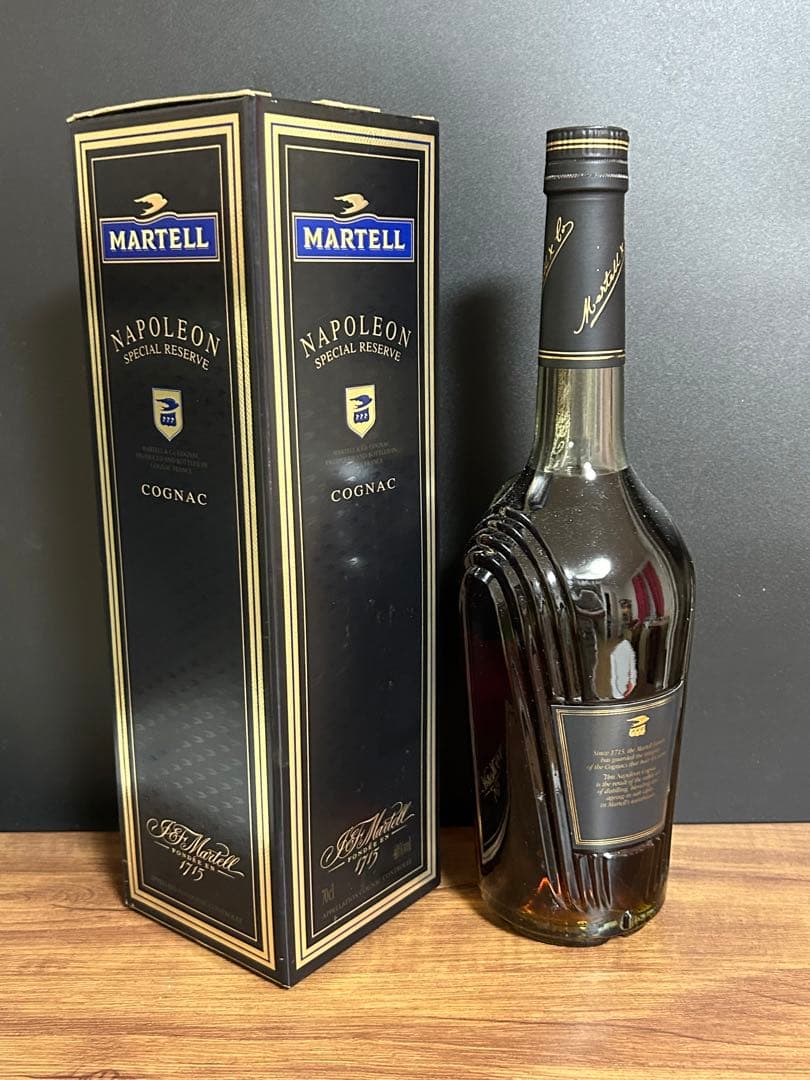未開栓⭐︎MARTELL マーテル ナポレオン コニャック 700ml 40％