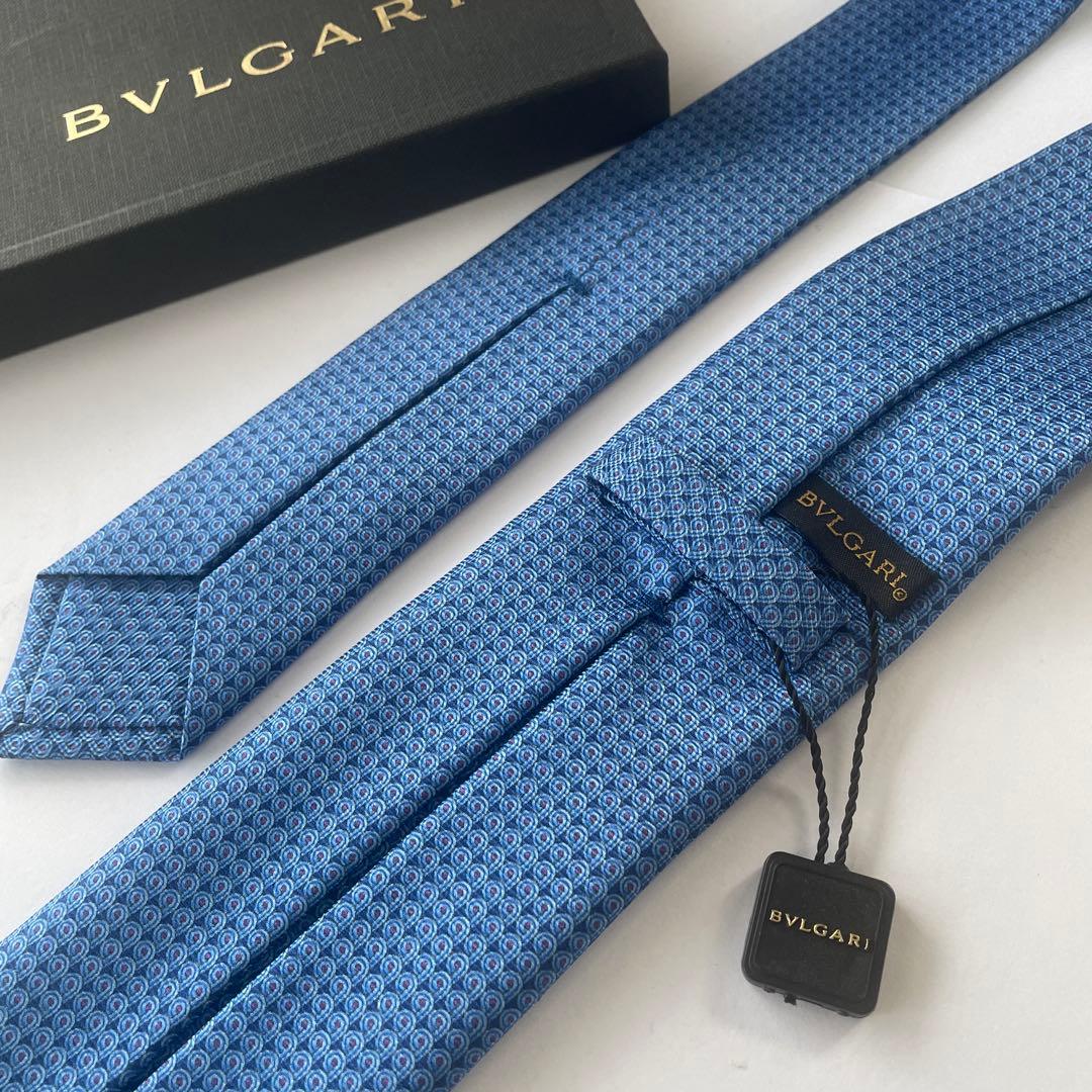 紙バック見つかりました！新品・箱・タグ付き BVLGARIネクタイブルー シルク