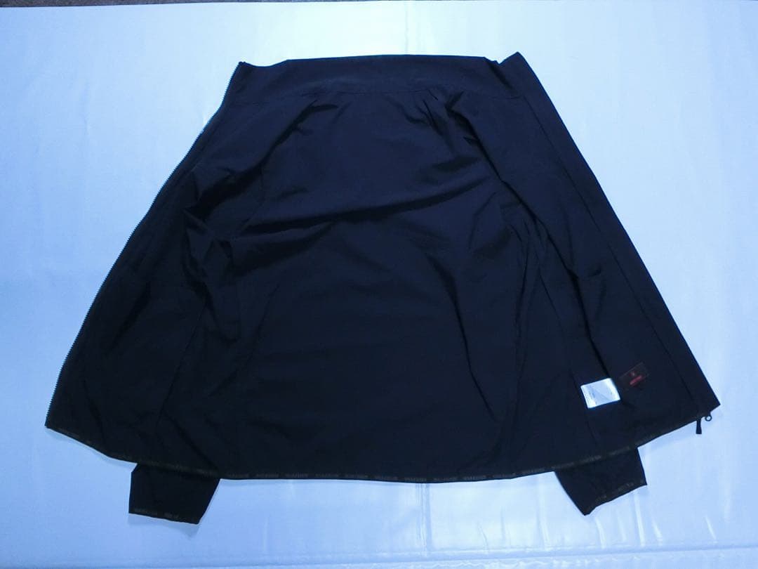 BRIEFING ブリーフィング 濃紺で前開きの長袖ウィンドジャケット XL