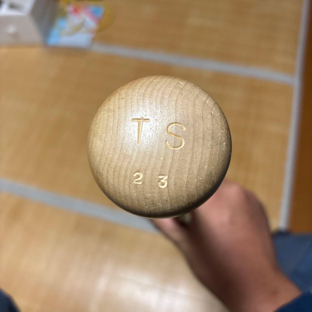 Mizuno Pro 木製バット 佐藤輝明モデル