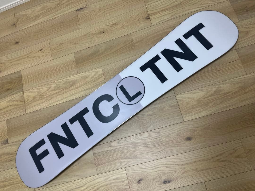 FNTC TNTL 23-24モデル 153cm ダブルキャンバー スノーボード