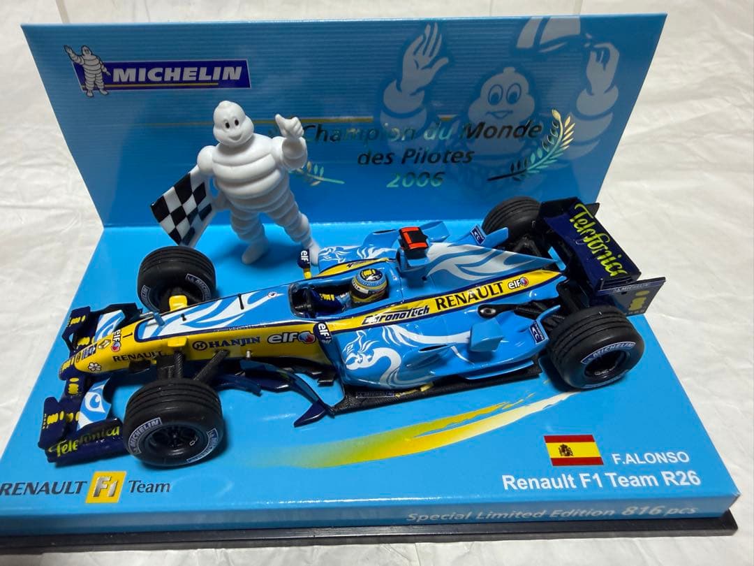 ミニチャンプス　ルノーR26 ミシュランボックス　アロンソ　未使用　希少