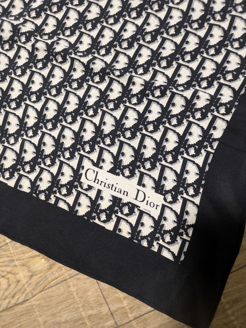 新品未使用品Christian Dior パターンスカーフ ネイビー