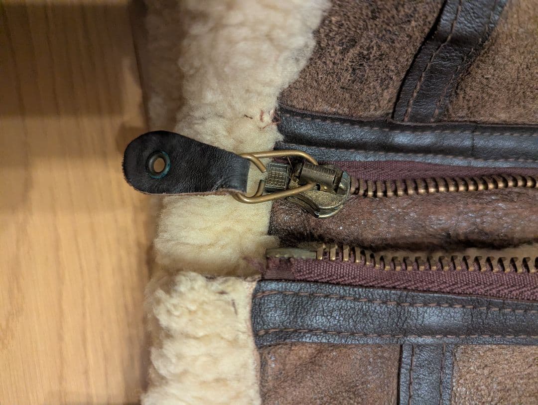 AVIREX　B3フーディー 希少 size32 ビンテージ