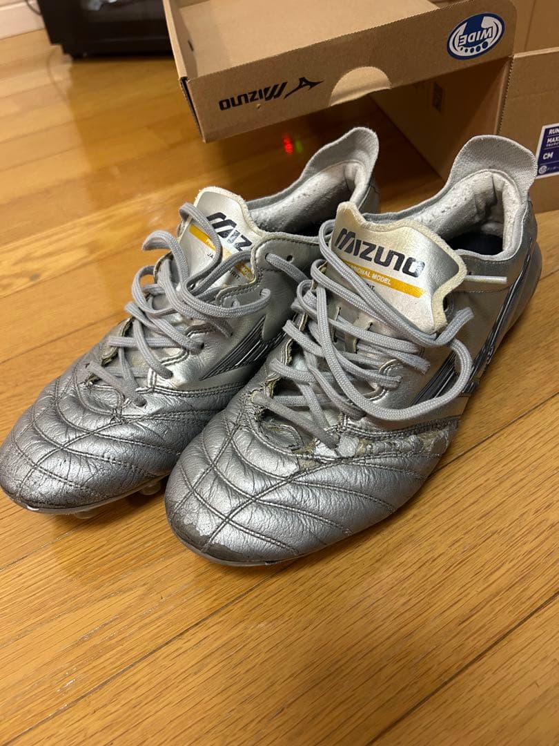 Mizuno Morelia NEO サッカーシューズ シルバー