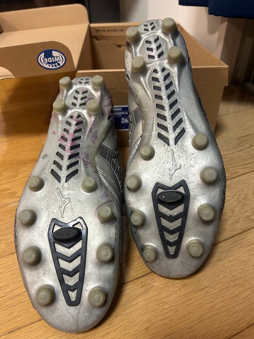 Mizuno Morelia NEO サッカーシューズ シルバー