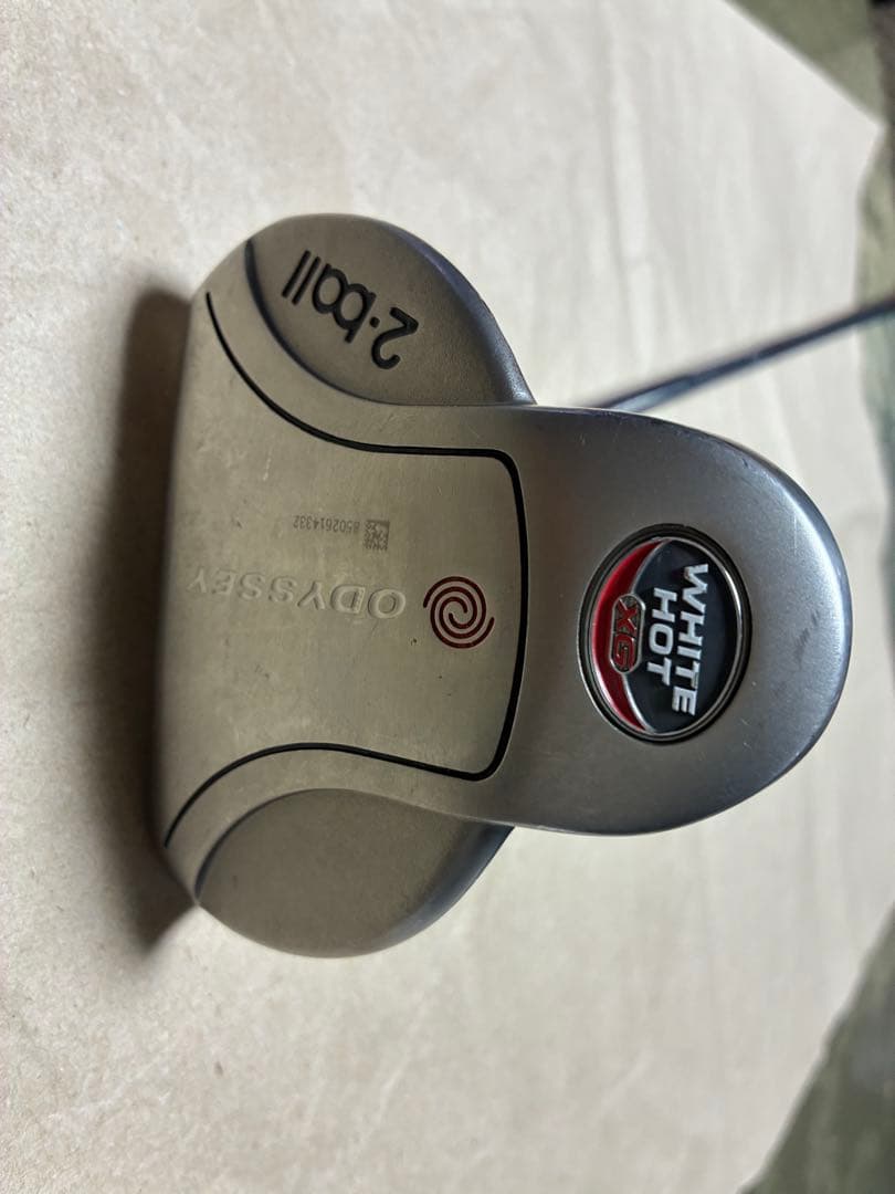 Odyssey White Hot 2-Ball パター 34.25インチ