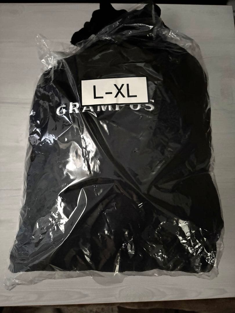 グランパスくん　着る毛布　L-XLサイズ