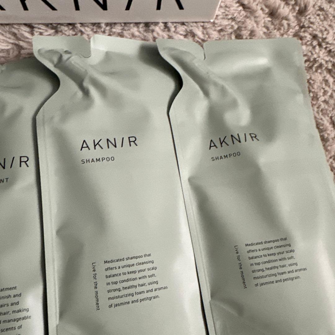 アクニー(AKNIR)シャンプートリートメントセット
