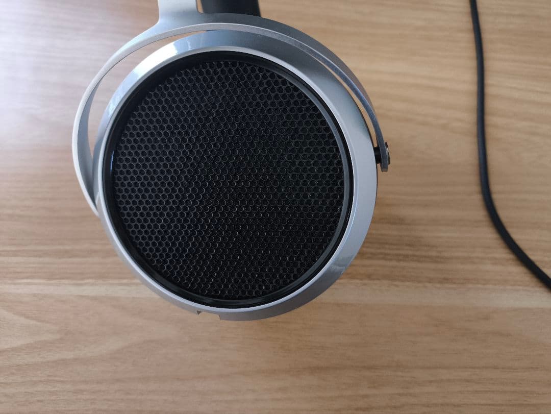 ヘッドホン HiFiMAN HE400se