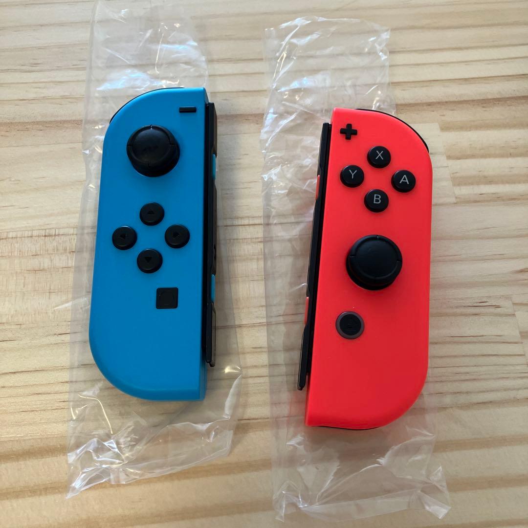 任天堂　Switch 本体　箱付き　コントローラー付き