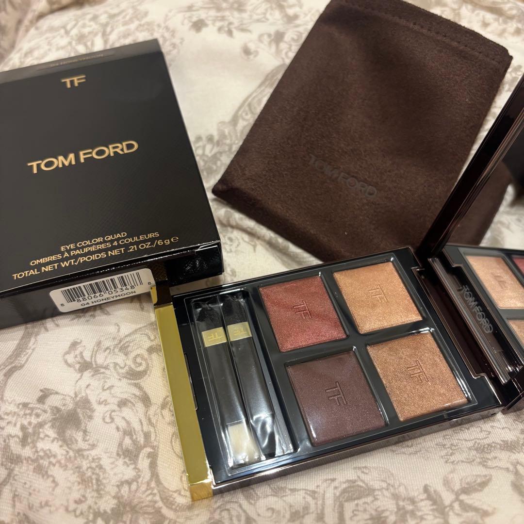 【新品未使用】TOM FORD アイシャドウパレット 04 HONEYMOON